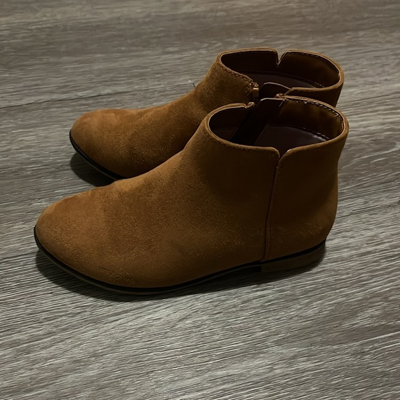 Booties - Picture 4 of 5